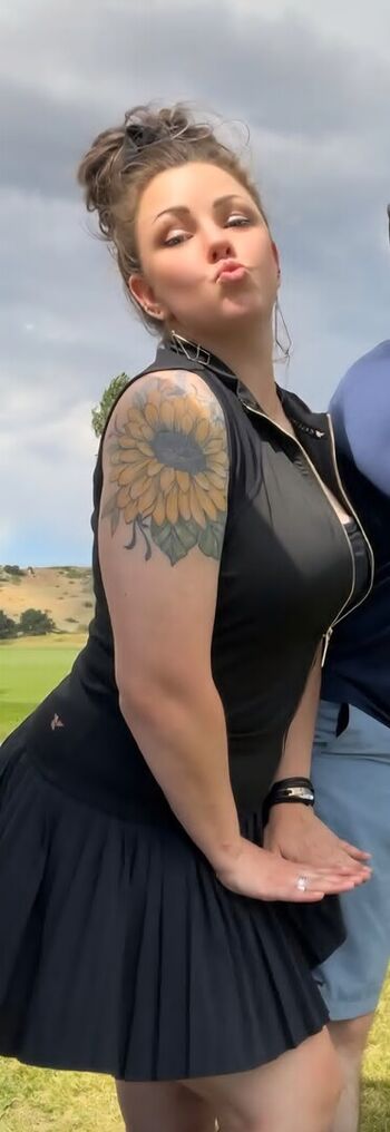 Full leaked Schatzie private onlyfans photo