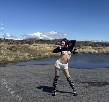 Full leaked Schizobimb page private onlyfans photo