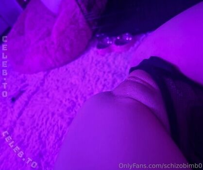 Full leaked Schizobimb private onlyfans photo
