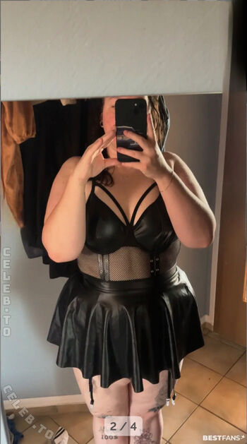 Full leaked Schwarzerfuchs private onlyfans photo