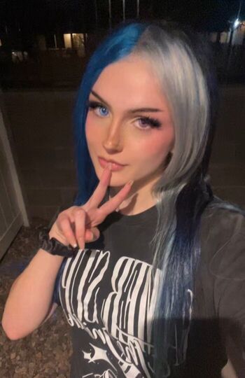 Full leaked Scifikantasy private onlyfans photo