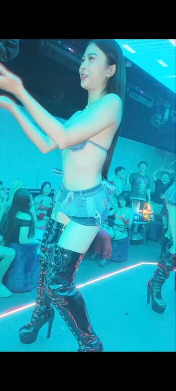 Full leaked See through page private onlyfans photo