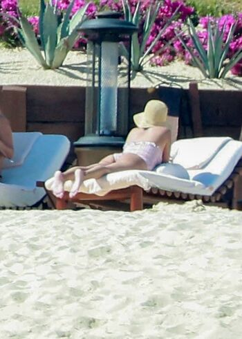 Full leaked Selena gomez  page private onlyfans photo