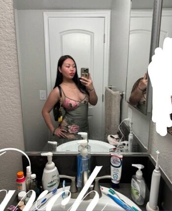 Full leaked Selena lee private onlyfans photo