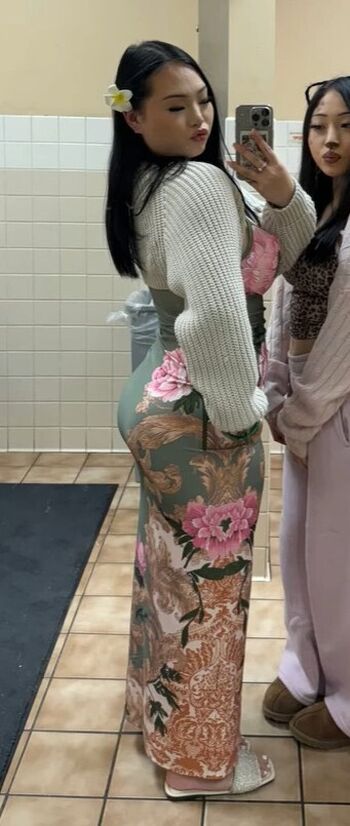 Full leaked Selena lee private onlyfans photo