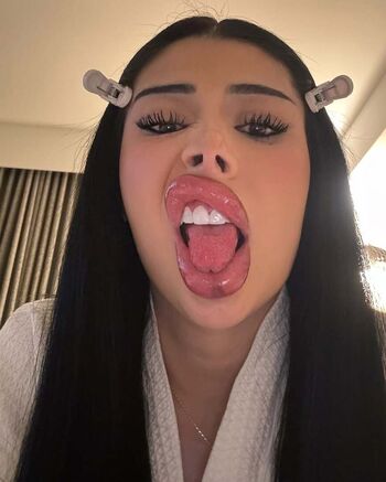 Full leaked Selenaamontoyaa private onlyfans photo