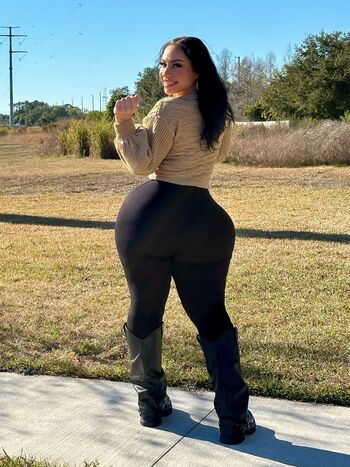 Full leaked Selene castle page private onlyfans photo