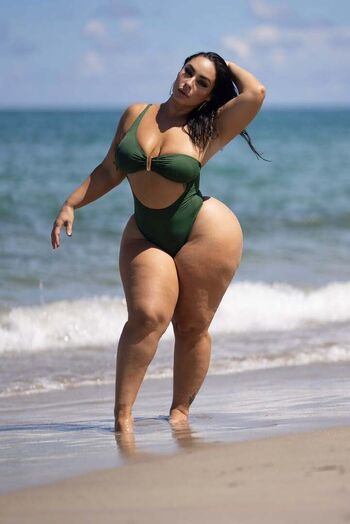 Full leaked Selene castle private onlyfans photo