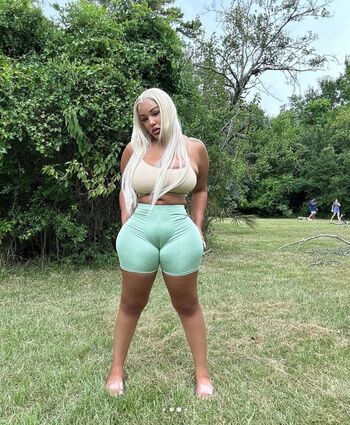 Full leaked Selenealeche private onlyfans photo