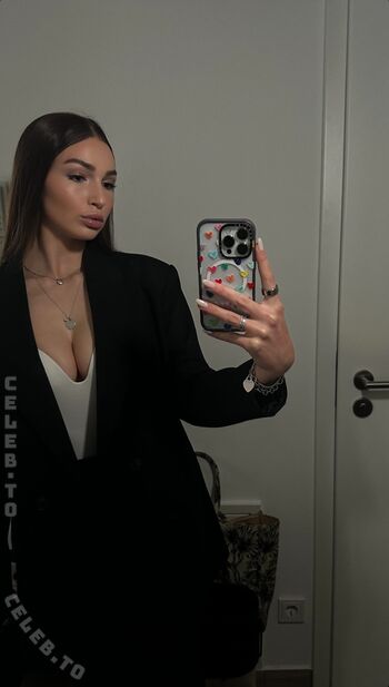 Full leaked Selilavie private onlyfans photo