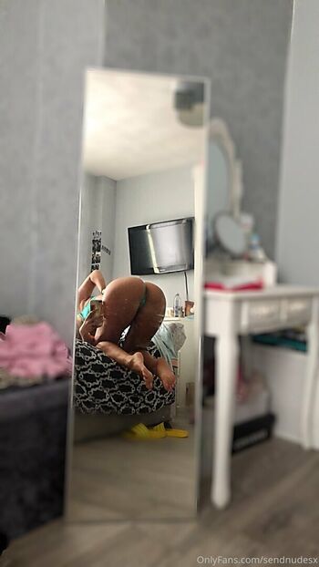 Full leaked Sendnudesx private onlyfans photo