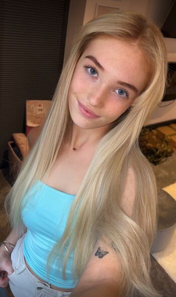 Full leaked Serenasmithhh page private onlyfans photo