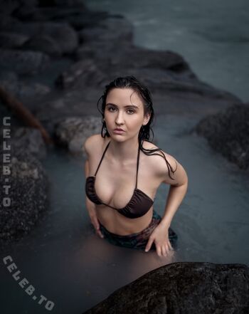 Full leaked Serinaydinlik private onlyfans photo