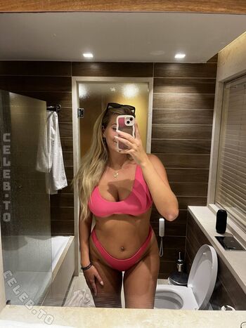 Full leaked Serineandersen private onlyfans photo