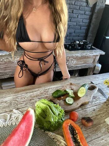 Full leaked Seylark  page private onlyfans photo