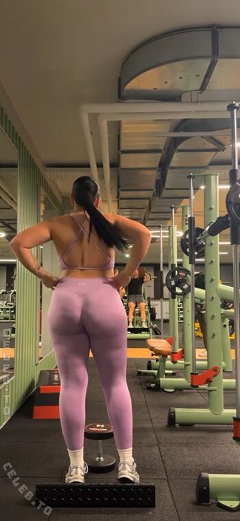 Full leaked Seymosuum private onlyfans photo