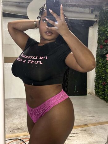 Full leaked Dee williams/ private onlyfans photo