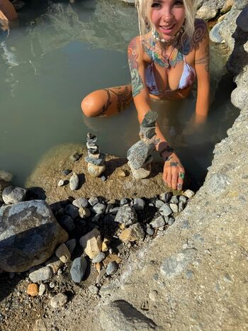 Full leaked Shanalah private onlyfans photo