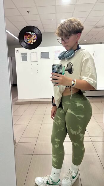 Full leaked Shaniah private onlyfans photo