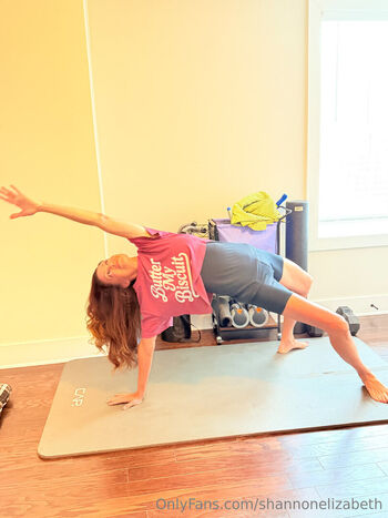 Full leaked Shannon elizabeth page private onlyfans photo