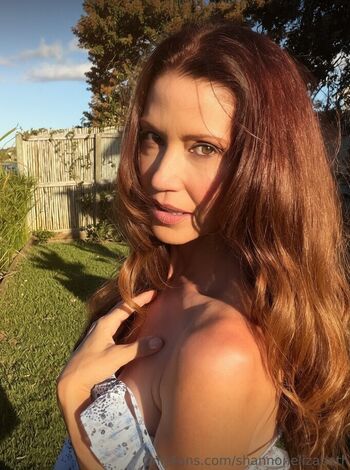 Full leaked Shannon elizabeth page private onlyfans photo