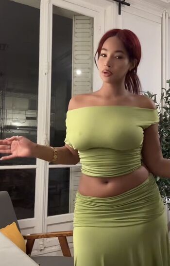 Full leaked Shelikesmyts private onlyfans photo