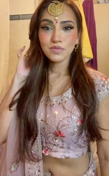 Full leaked Sheraz desi private onlyfans photo