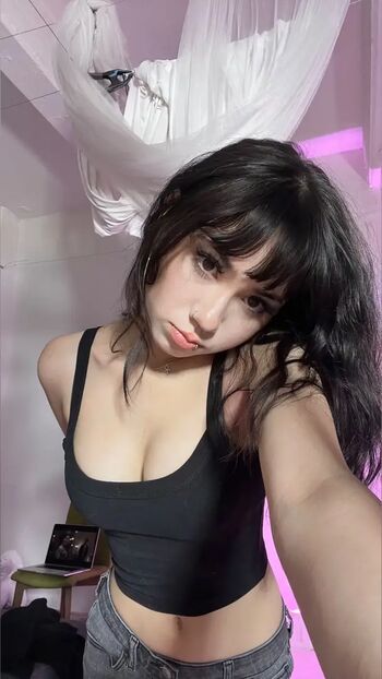 Full leaked Shinyy kiraa private onlyfans photo