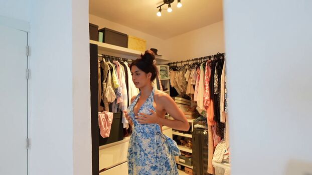 Full leaked Shirin azami page private onlyfans photo