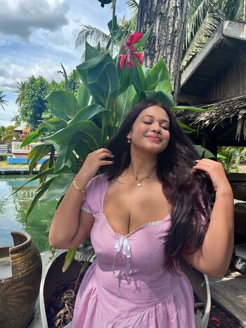 Full leaked Shruti mishra private onlyfans photo