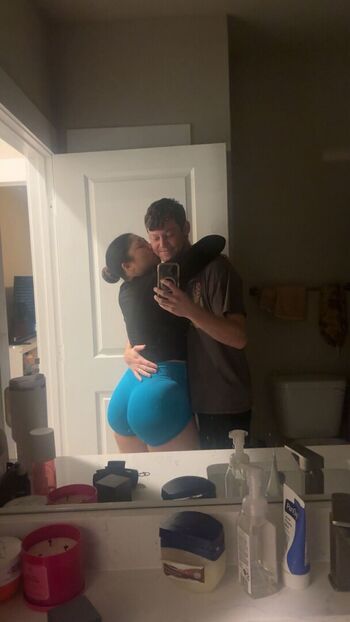 Full leaked Shylalobrutto private onlyfans photo