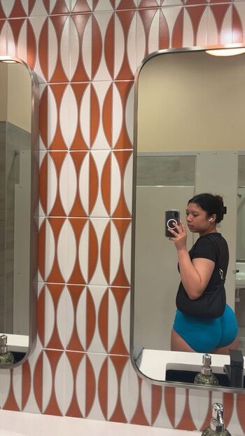 Full leaked Shylalobrutto private onlyfans photo