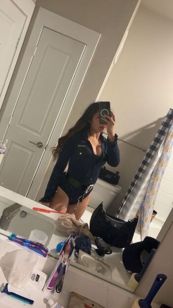 Full leaked Shylalobrutto private onlyfans photo