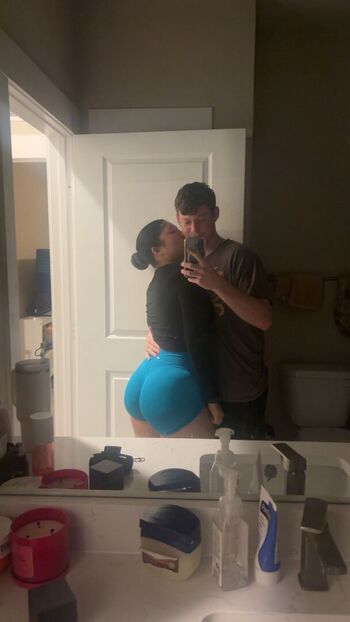 Full leaked Shylalobrutto private onlyfans photo