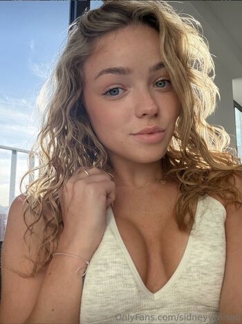 Full leaked Sidneyywilson private onlyfans photo