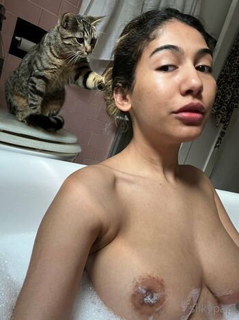 Full leaked Silkypapi page private onlyfans photo