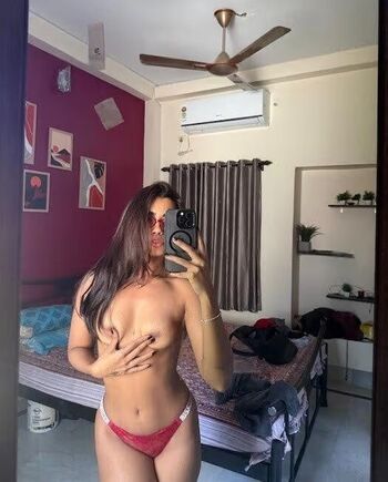 Full leaked Simi das private onlyfans photo