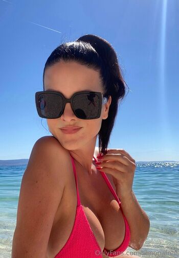 Full leaked Simona private onlyfans photo
