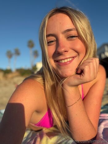 Full leaked Simplyliv co page private onlyfans photo