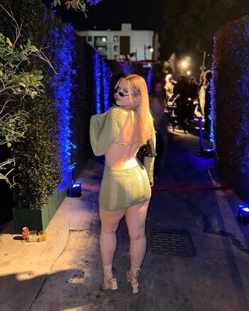 Full leaked Sinawynne private onlyfans photo