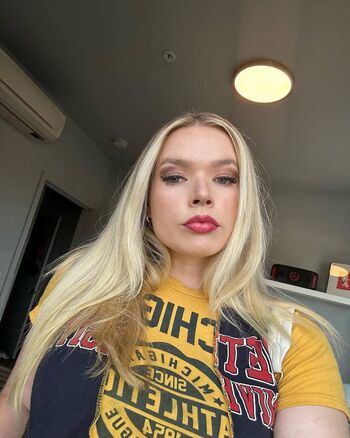 Full leaked Sinawynne private onlyfans photo