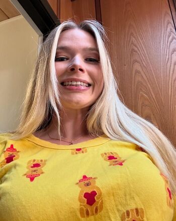 Full leaked Sinawynne private onlyfans photo