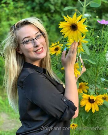 Full leaked Sinnerhella private onlyfans photo