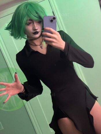 Full leaked Skaresaccount private onlyfans photo