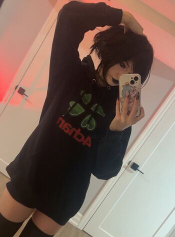 Full leaked Skaresaccount private onlyfans photo