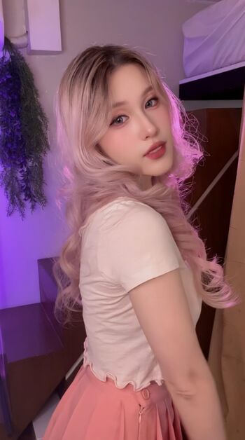 Full leaked Skwid page private onlyfans photo