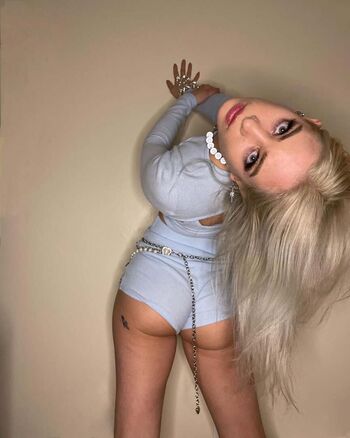 Full leaked Sky sky private onlyfans photo