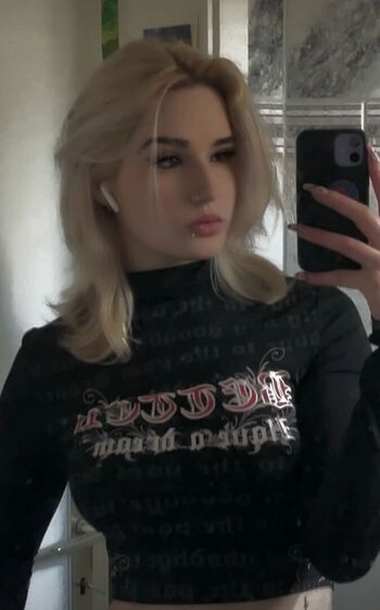 Full leaked Sky stn private onlyfans photo