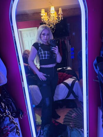 Full leaked Skye sweetnam private onlyfans photo