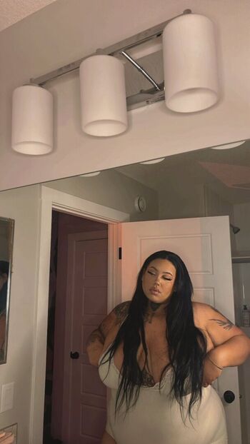 Full leaked Skykahli private onlyfans photo